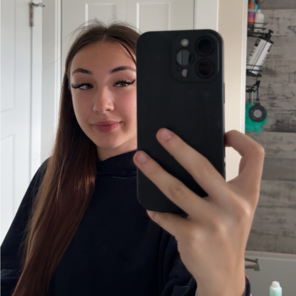 Meet your Posher, Danyka